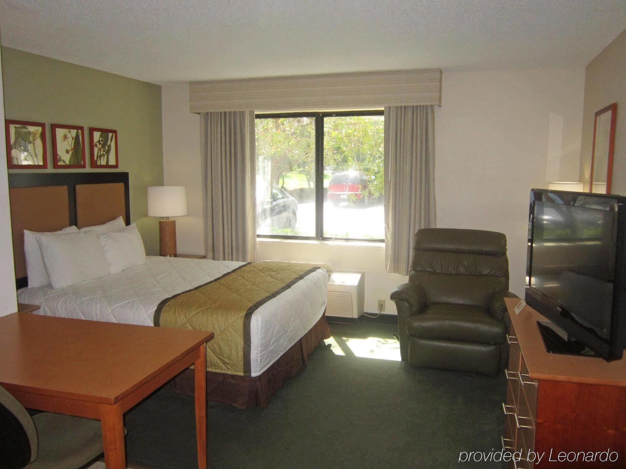 Candlewood Suites Jacksonville Southpoint Exterior foto