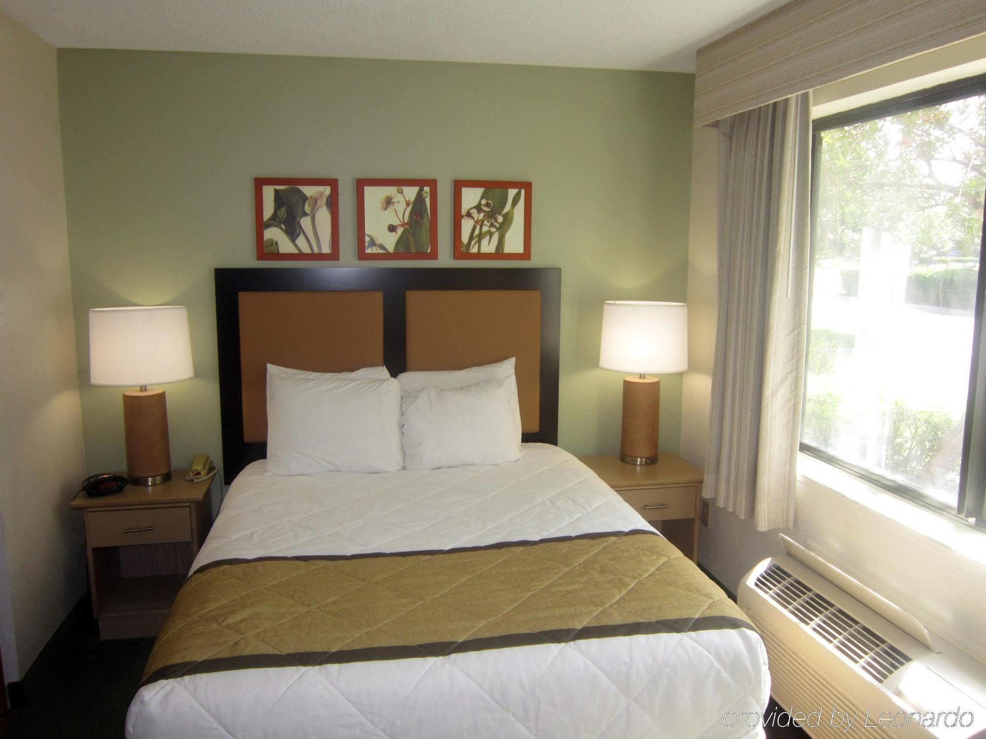 Candlewood Suites Jacksonville Southpoint Exterior foto